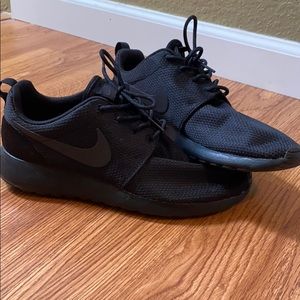 Nike Women’s Rosche One 'Black Anthracite'